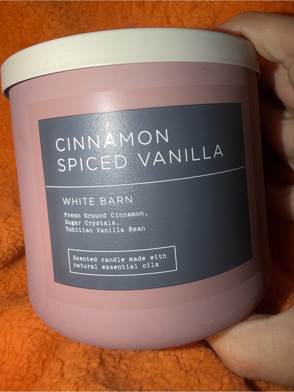 White Barn Cinnamon Spiced Vanilla Candle - Pink & White